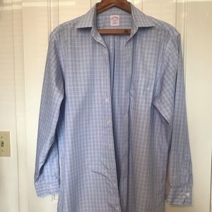 BROOKS BROTHERS Button Down